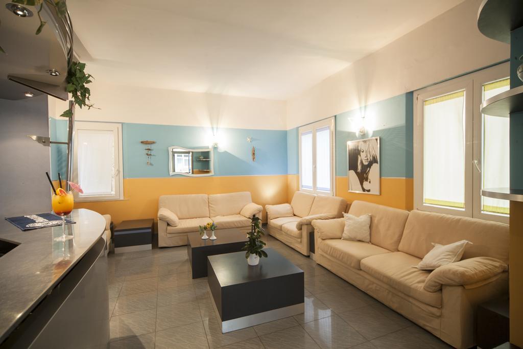 Hotel Adria Mare Rimini Bagian luar foto