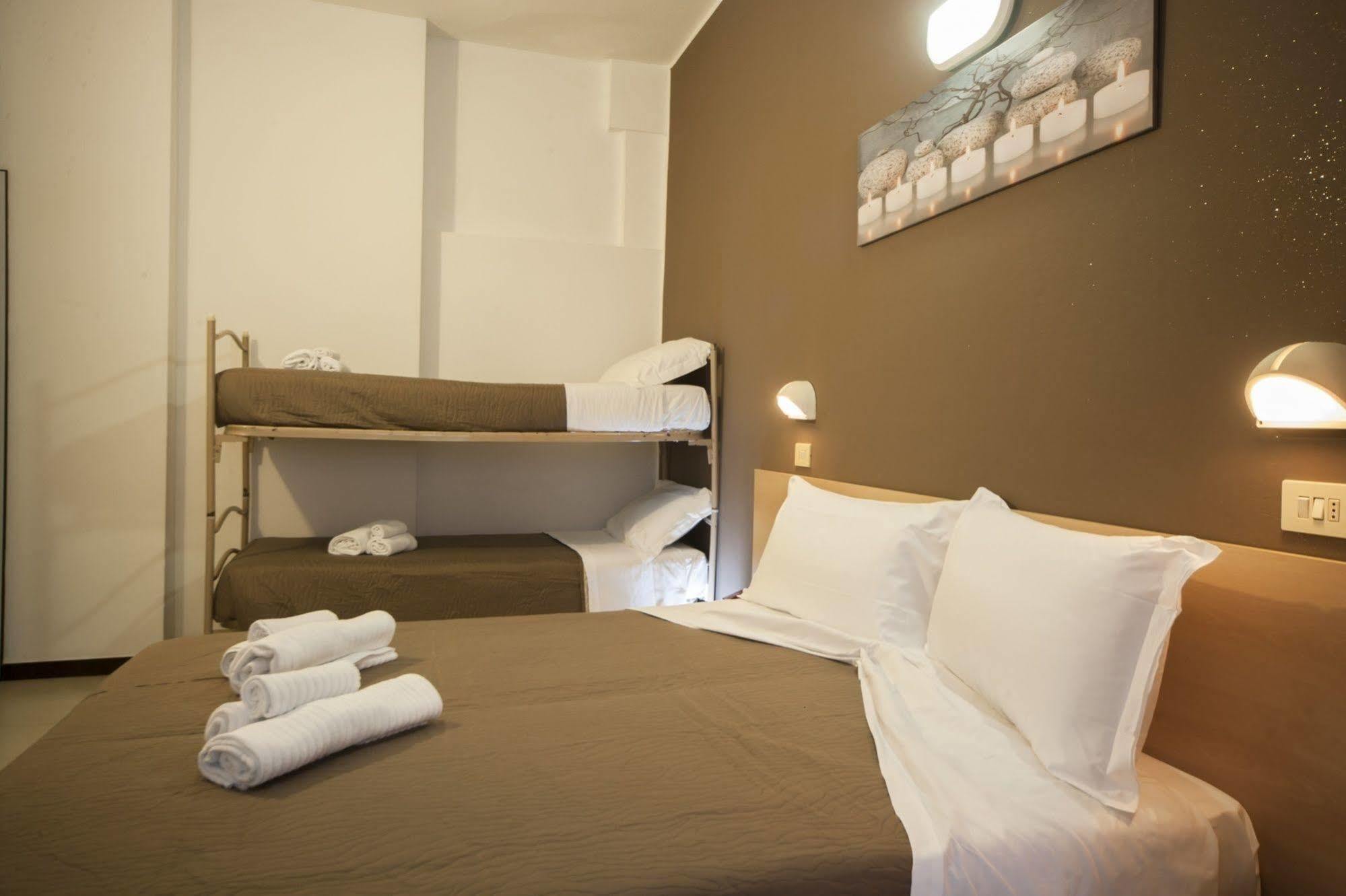 Hotel Adria Mare Rimini Bagian luar foto