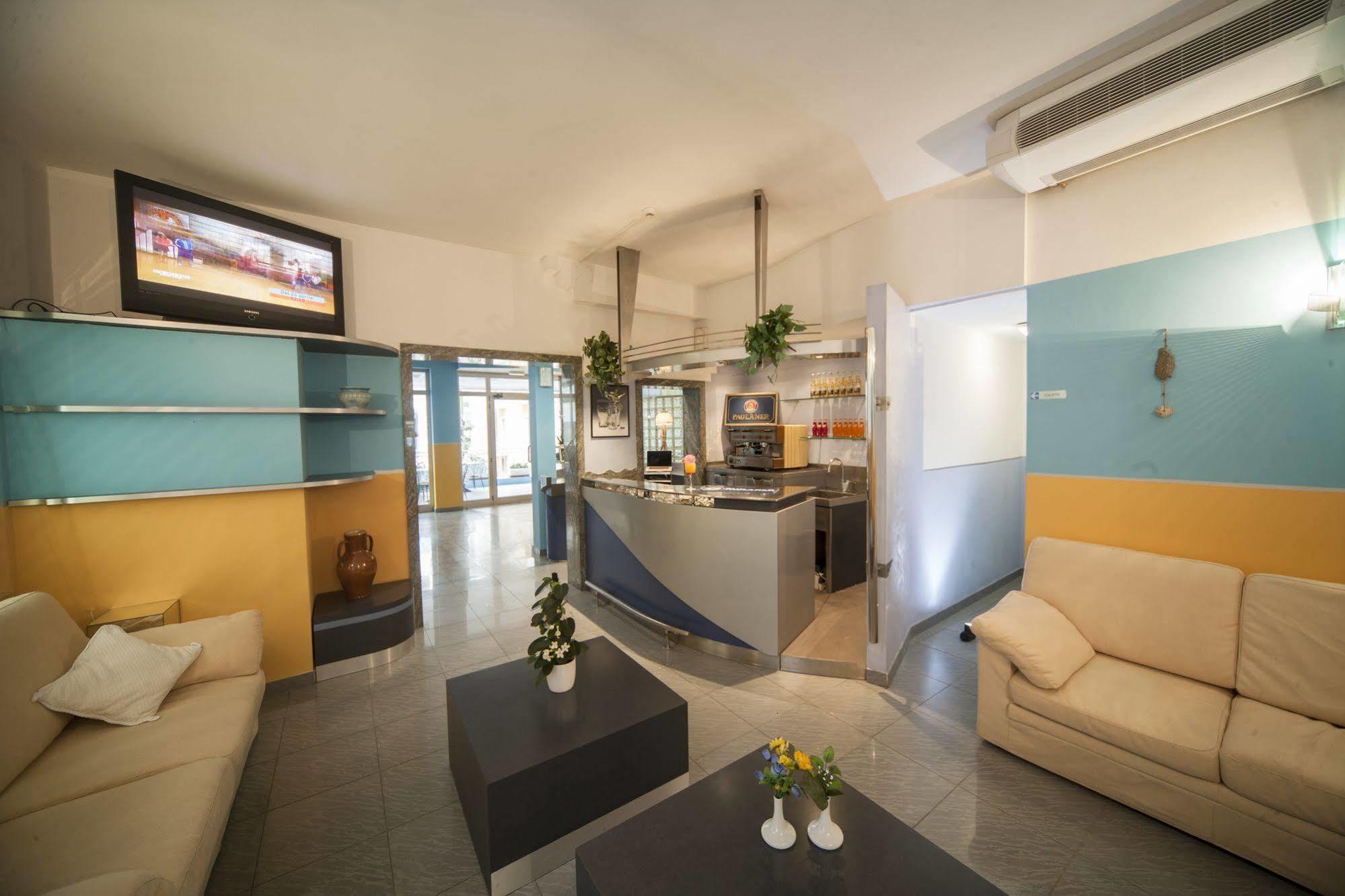 Hotel Adria Mare Rimini Bagian luar foto