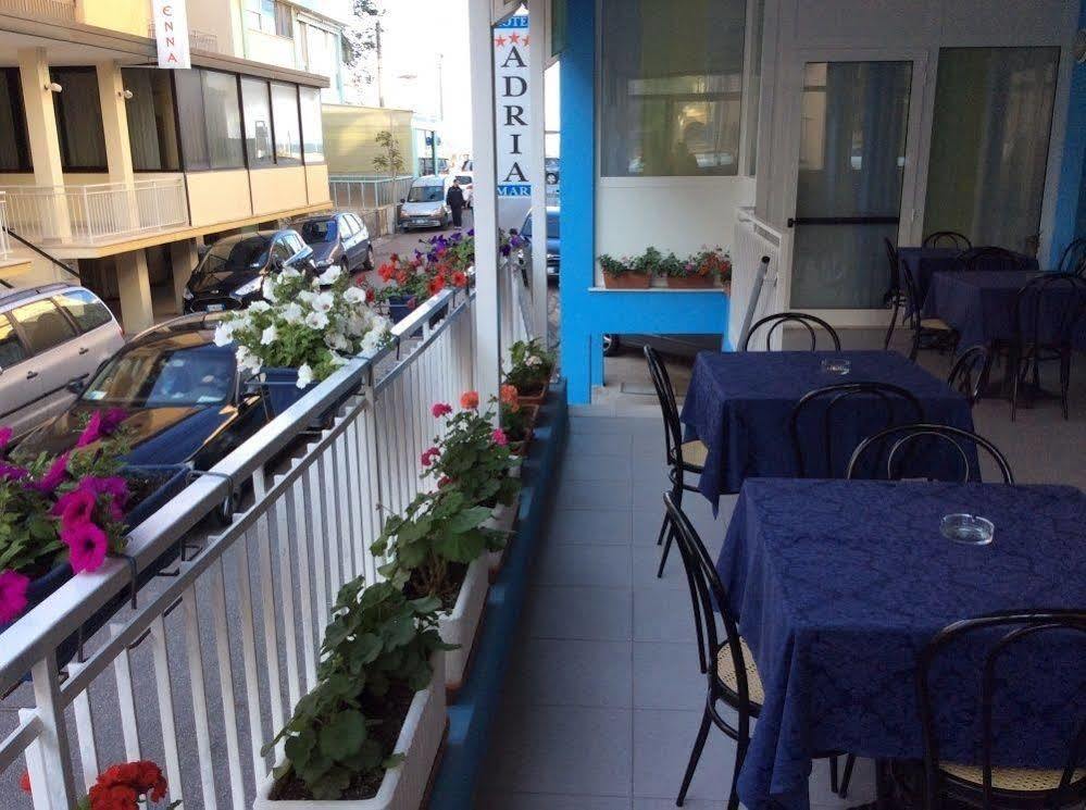 Hotel Adria Mare Rimini Bagian luar foto