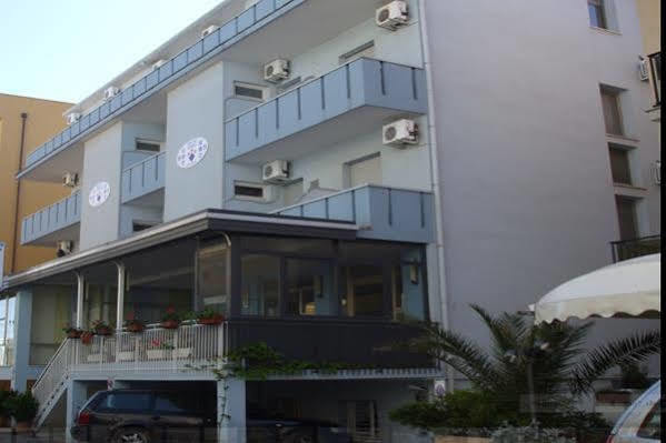 Hotel Adria Mare Rimini Bagian luar foto